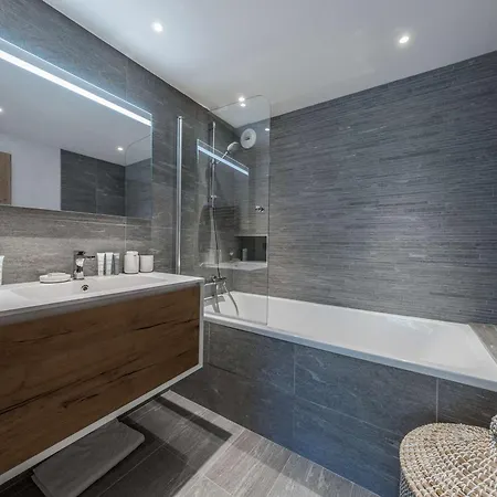 Apartamento Magnifique 6 Personnes Près Des Pistes Avec Et Parking à 1550 - Fr-1-631-207 *